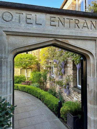The Talbot Hotel, Oundle , Near Peterborough Exterior foto